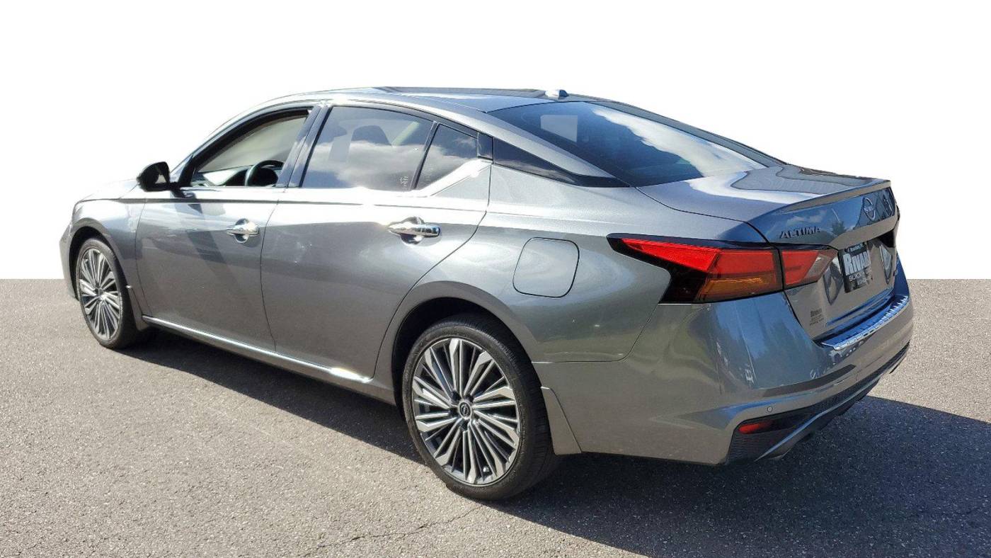 2023 nissan altima sl