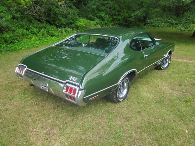 1972 oldsmobile 442 w-29 hardtop coupe