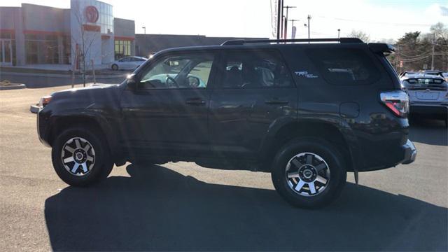 2024 toyota 4runner trd off road premium
