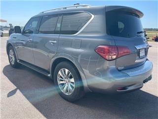 2016 Infiniti QX80 base