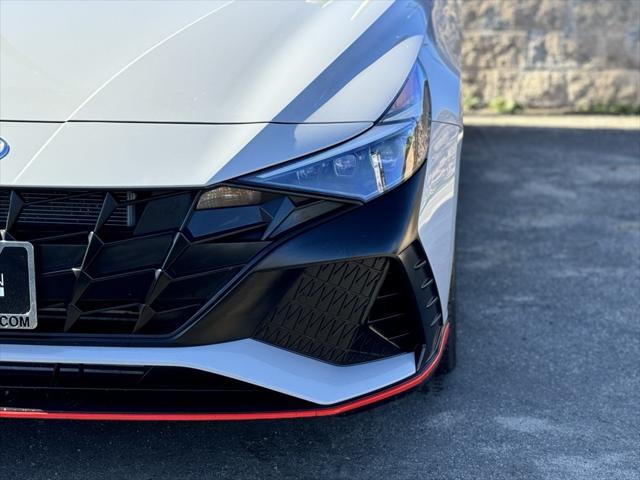 2023 hyundai elantra se