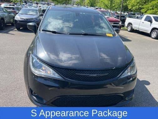 2018 chrysler pacifica touring-l in huntersville, north carolina