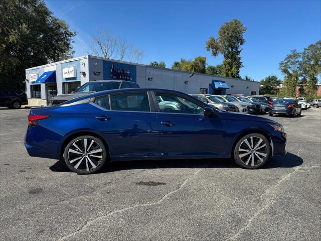 2022 nissan altima 2.5 sr