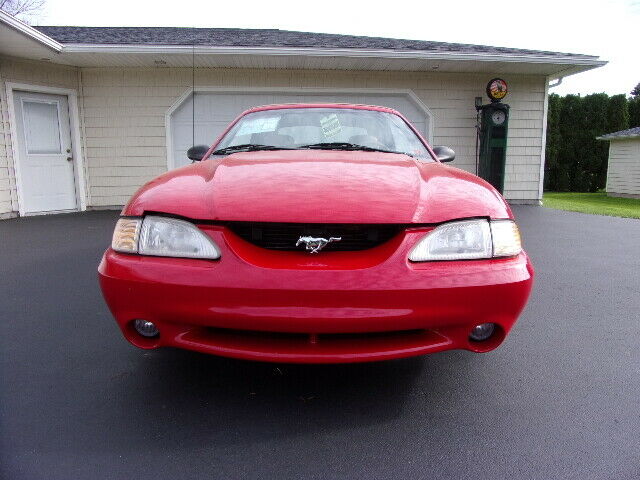 1994 ford mustang cobra svt convt. museum quality with only 140 original miles!