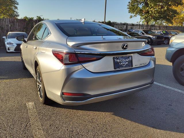 2022 lexus es 250 base
