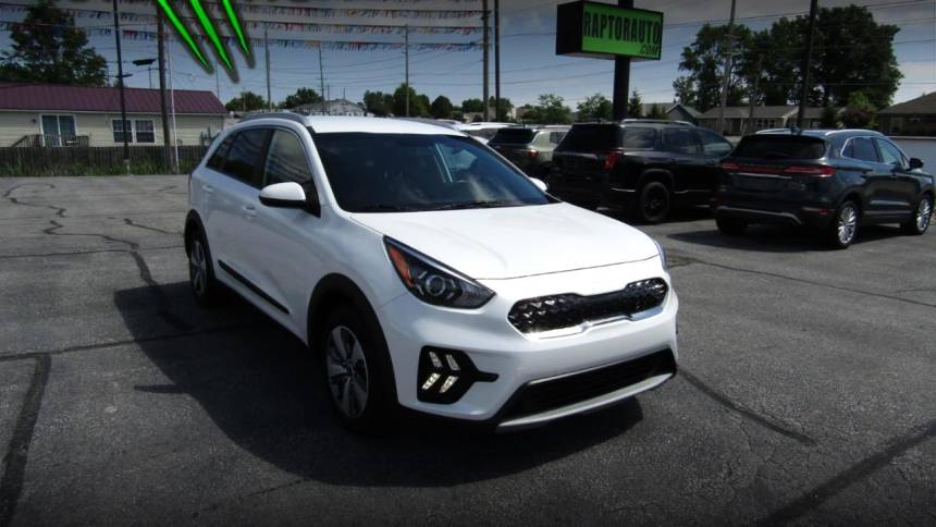 2022 kia niro lx
