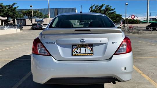 2017 nissan versa