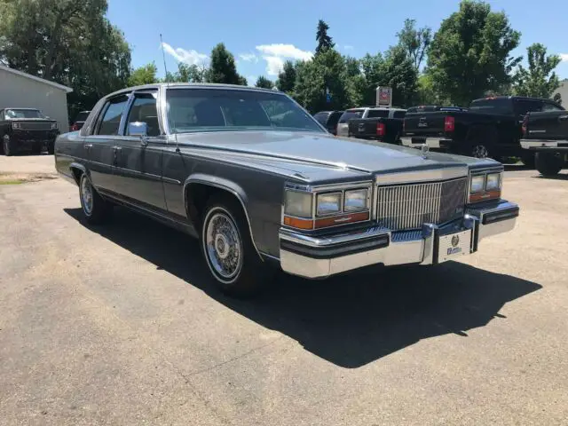 1989 cadillac brougham in near new condition with only 87k miles on it!