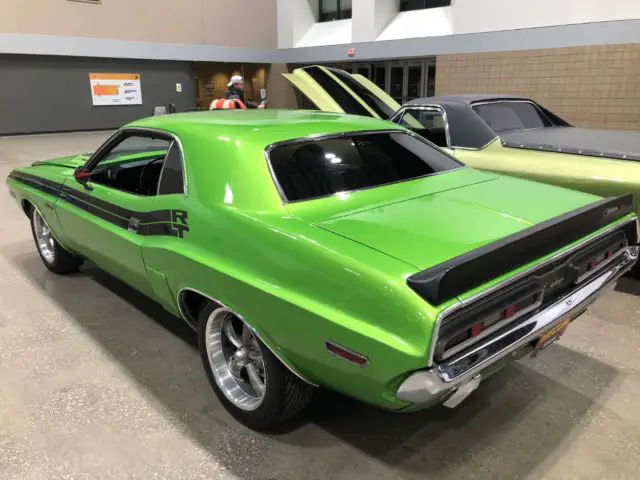 1971 dodge challenger classic muscle car