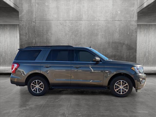2021 ford expedition xlt