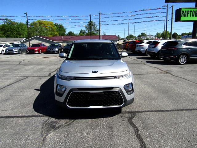 2020 kia soul lx