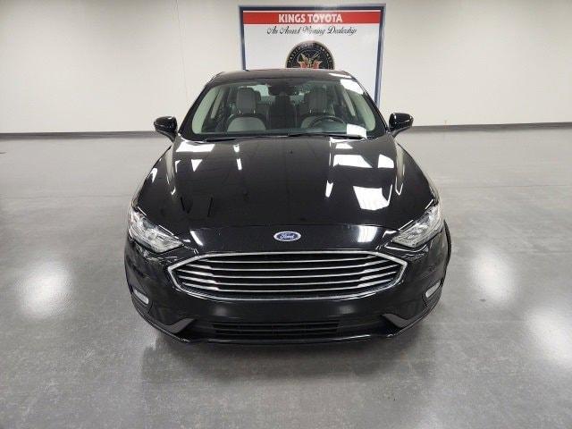 2020 ford fusion se