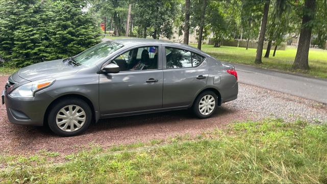 2016 nissan versa 1.6 s