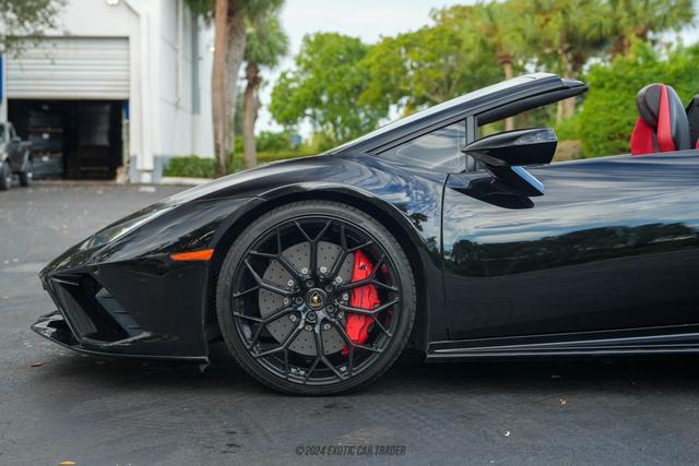 2021 lamborghini huracan evo spyder