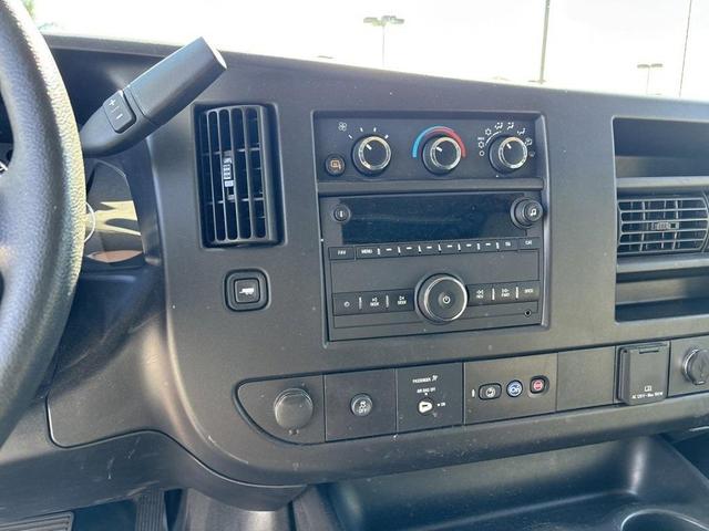 2022 chevrolet express 2500 work van