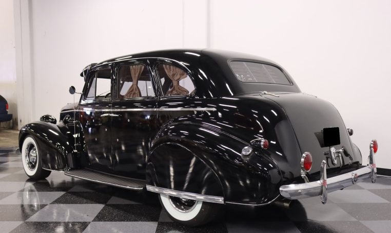 1939 pontiac deluxe 26