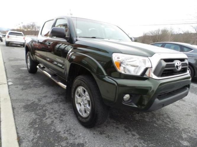 2012 toyota tacoma v6 4x4 v6 4dr double cab 6.1 ft lb 5a for sale in bennington, vermont