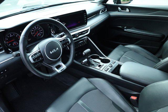 2023 kia k5 gt-line
