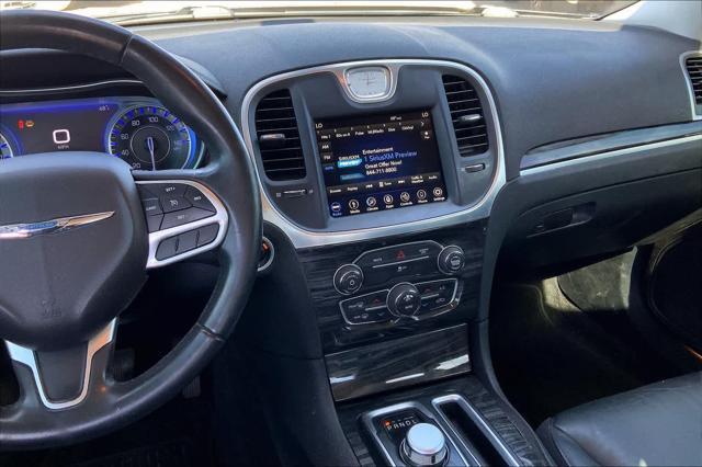 2018 chrysler 300 touring