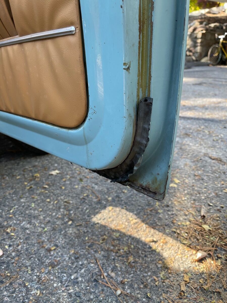 1966 renault dauphine sedan blue rwd manual