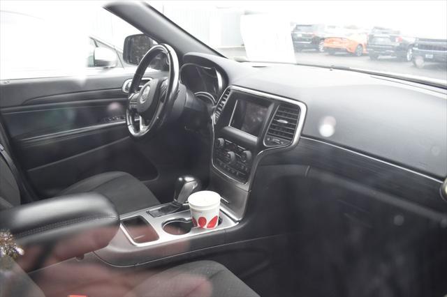 2020 jeep grand cherokee laredo