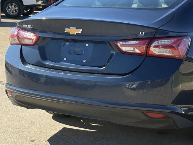 2022 chevrolet malibu fwd lt