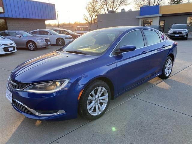 2016 chrysler 200 limited