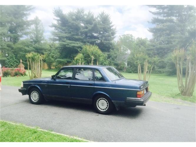 1993 volvo 240 in baltimore, maryland
