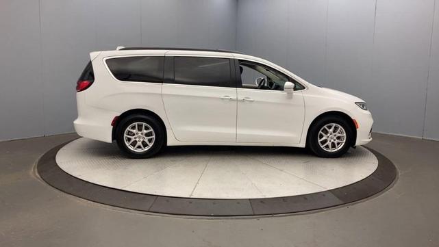 2022 chrysler pacifica touring-l
