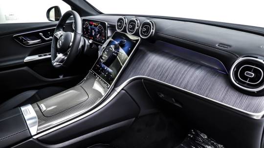 2025 Mercedes-Benz GLC