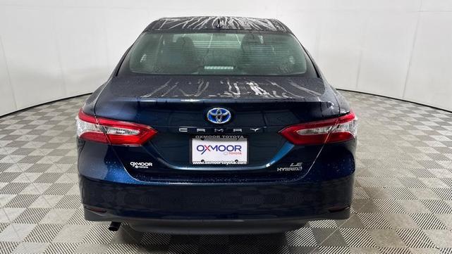2020 toyota camry hybrid le