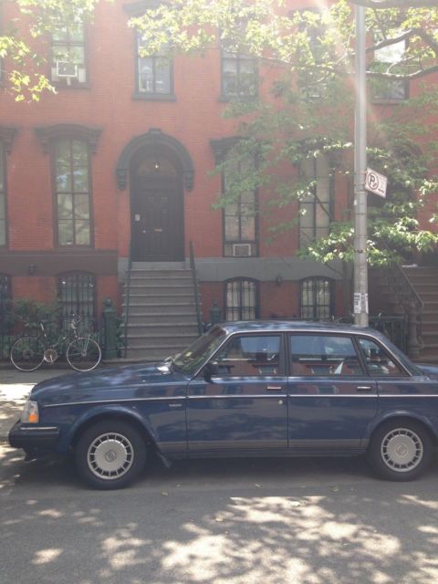 1991 volvo 240 - 290k miles