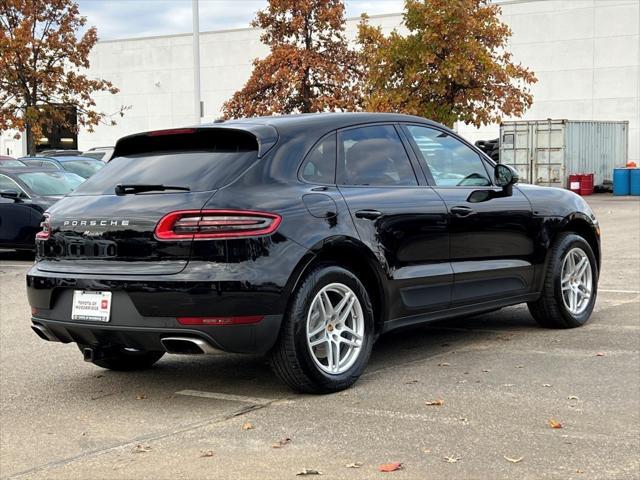 2017 porsche macan base