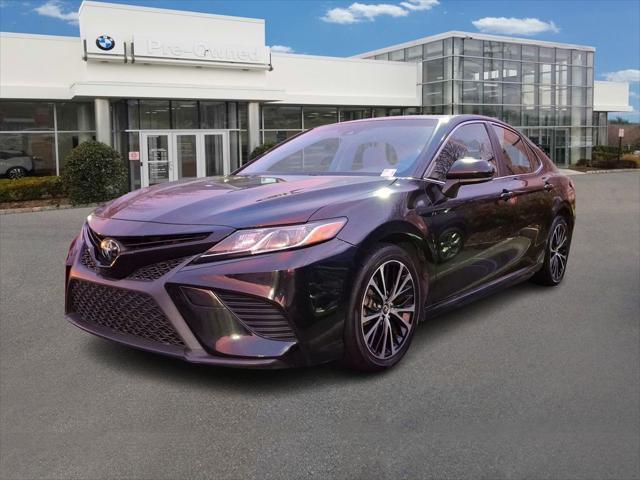 2018 toyota camry se