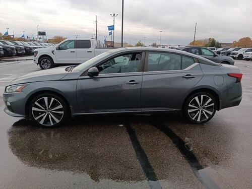 2019 nissan altima