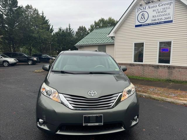 2011 toyota sienna xle