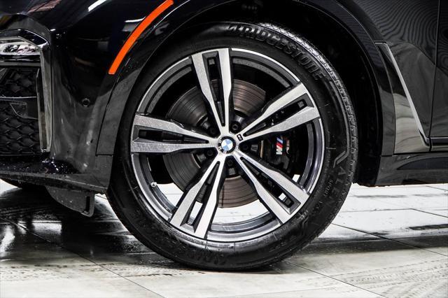 2021 bmw x7 m50i