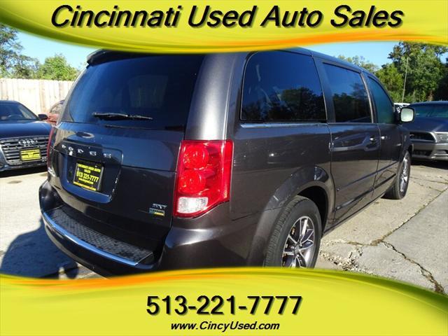 2017 dodge grand caravan sxt