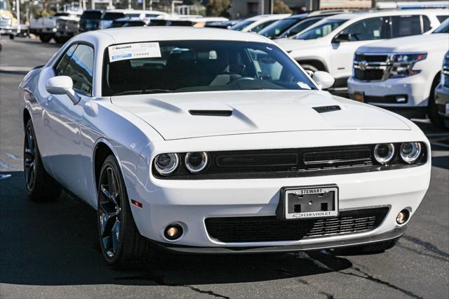 2023 dodge challenger sxt