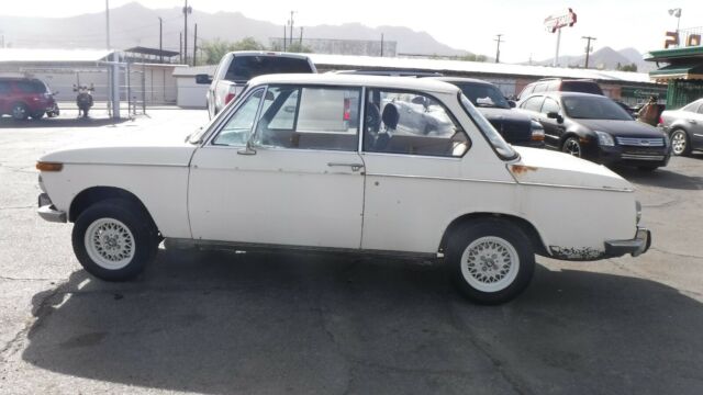 1969 bmw 2002 a/c very solid car west texas barn find w/lots of extra parts 1970