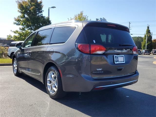 2020 chrysler pacifica touring-l plus