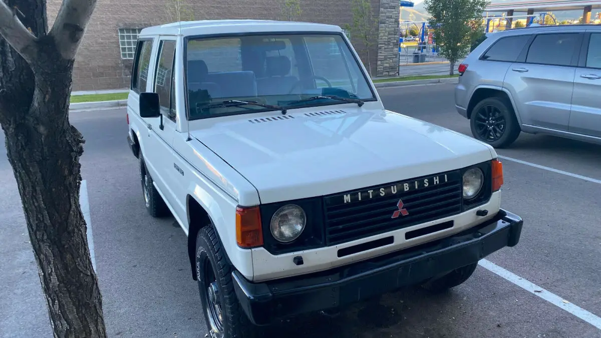rare 1988 mitsubishi montero 2 door 5 speed manual trans 2.6l engine