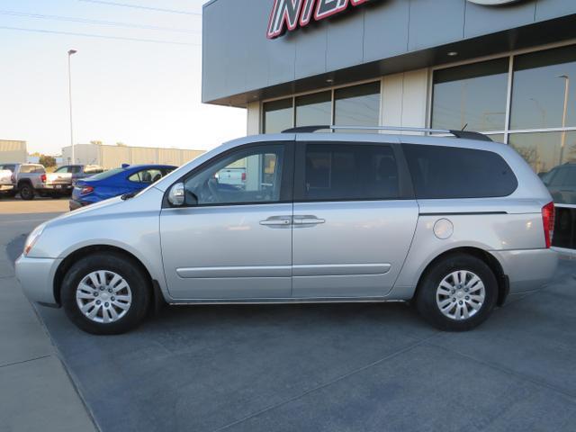2014 kia sedona lx