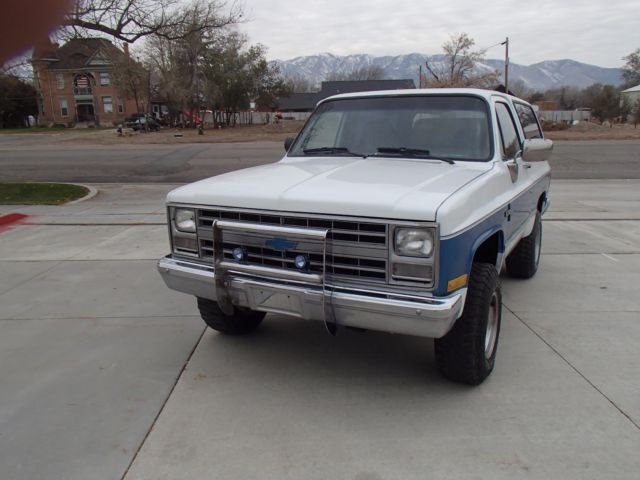 chevrolet blazer chevy 4x4 part time hubs four wheel drive v-8 auto trans w od