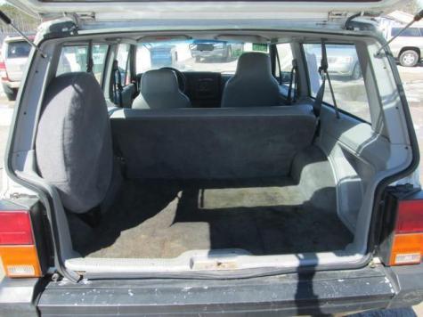 1995 jeep cherokee se 2-door 4x4 in michigan
