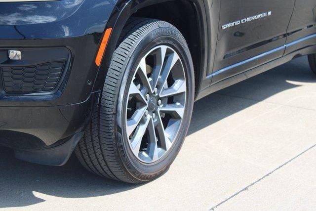 2023 jeep grand cherokee l overland in beaverdale heights, iowa