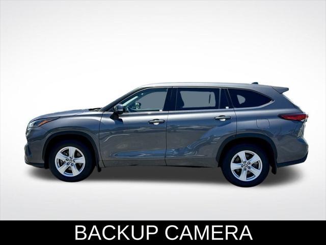 2021 toyota highlander le