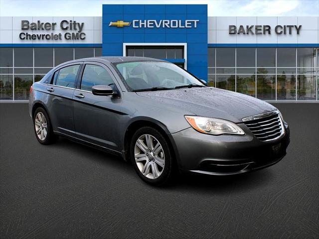 2011 chrysler 200 touring