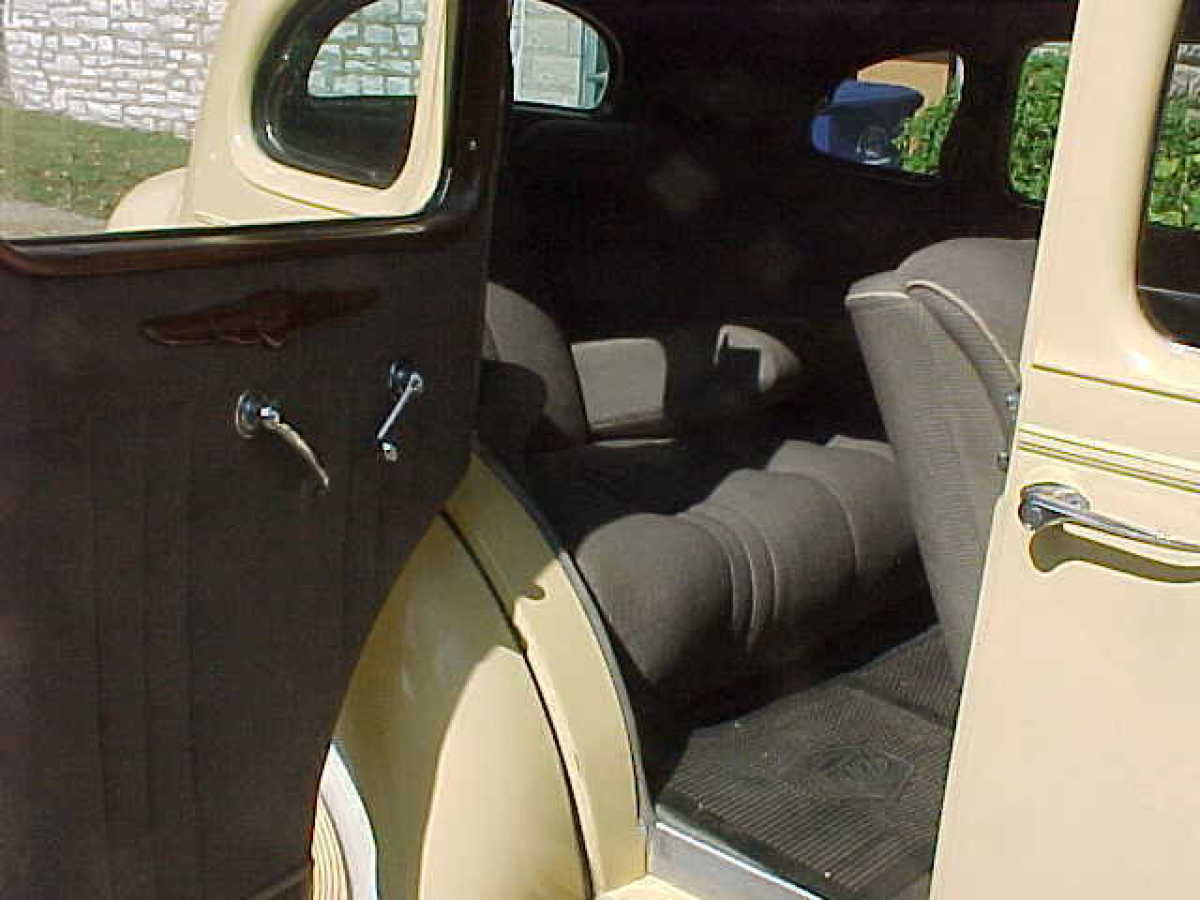 1937 packard model 120 cd