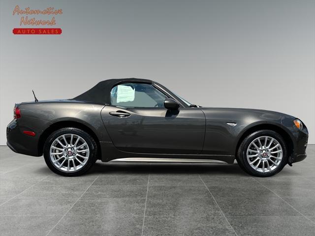 2017 fiat 124 spider base